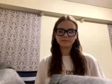 nicholholda — GOAL: Show outfit [24 tokens remaining] Welcome to my room! I'm new and a little shy, let's have fun together! #feet #skinny #shy #18 #new