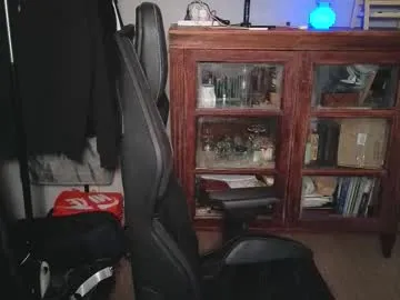 nicky_mart on Chaturbate