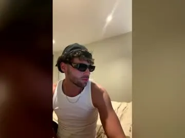 Chaturbate nightvyre is Freechat nightvyre — #private is open ! I am #new and British ! Come Say Hi ! #bigcock #uncut #muscle