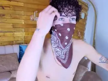 nova_salvadore on Chaturbate
