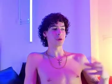 nova_salvadore on Chaturbate