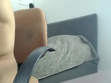 onebestlover on Chaturbate