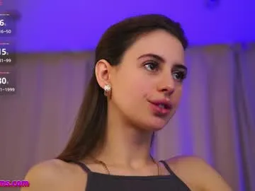 plump_bums from Chaturbate