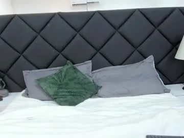 raphael_nyon — GOAL:  GOAL 1 -- Love Flirting  Warm up romntico [45 tokens remaining]  MULTIGOALS -- VALENTINE'S DAY ... 