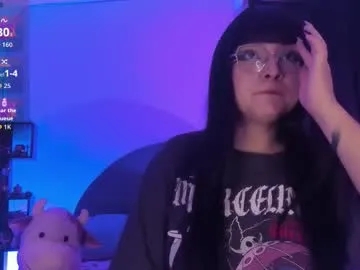 ravendark_666 on Chaturbate