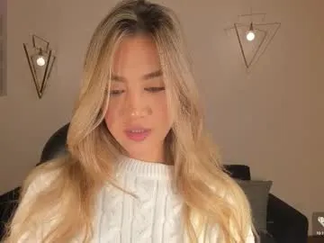 rebeccahudson_ —   Im horny, help me to get wet my tight pussy - Multi-Goal :  Suck Fingers + Play Nipples #feet #blonde #smalltits #young #heels