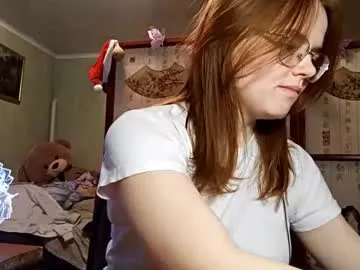 rowenapeavy — Goal: take off my top. My name is Amelia  #new , new experience to me, hope it turns out well :3  #skinny #teen #18 #shy [222 tokens remaining]