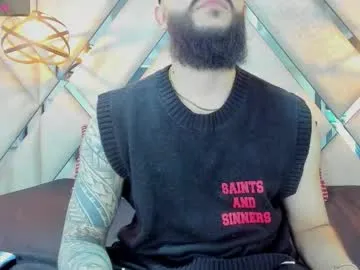 santiagohincapiie — GOAL: Show naked  shw!  [111 tokens remaining] Welcome to my room! Use my tip menu- #master #hairy #new #bigcock  #latino