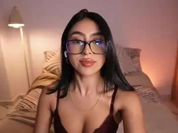sara_albrecht on Chaturbate
