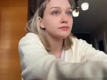 shawandamisemer — GOAL:  take off my bra | Hello guys! my name is Lilith| #blonde #18 #bigass #student #new  [81 tokens remaining]