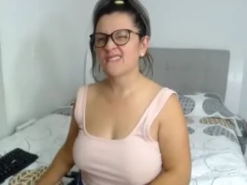 sophie_lopez1 — Let's enjoy eroticism and sensuality #mature, #latina, #bigass, #curvy, #sexy, #legs