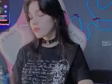 sophie_nomenal_ — GOAL: Doggy [45 tokens remaining] Hi! Im Sophie #18 yo!  Let's have a great time and relax? #shy #bigass #skinny #smalltits