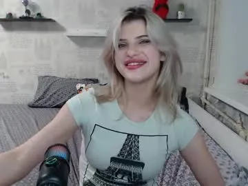 torriedevinney — #new here // my first day // GOAL:  soft touch my boobs // #shy #teen #cute #blonde [44 tokens remaining]