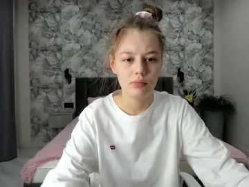 ultima_ma18 — rub pussy  #new #cute #teen #18 #pvt [120 tokens remaining]