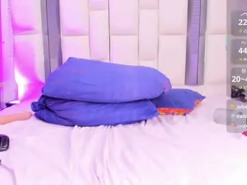 violet_milleer — GOAL: spank my ass x5 in doggy [20 tokens remaining] Cntrl me getme wetPvt On! Twerk Blowjob Oil Dance Flexible Feet #dirty #BBW #anal #latina #findom