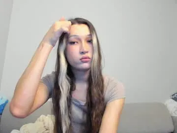 wiseenoughlamb on Chaturbate