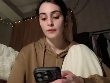 wonderland_stia on Chaturbate