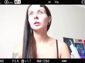 yaraliebe from Chaturbate