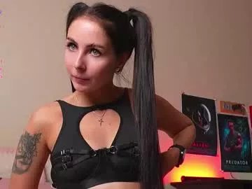 yaraliebe from Chaturbate