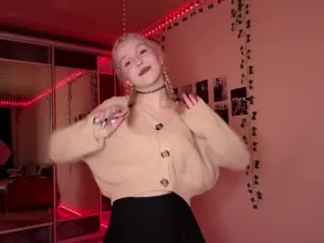 yourcassie — Eyes contact and squeeze my boobs [11 tokens remaining] Hello <3 i'm Cassie #18 y.o #new #teen #bigboobs #shy girl