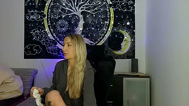 -Jeany- — boobs out 5 min