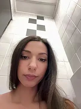 -MiaSweet- from StripChat is Freechat