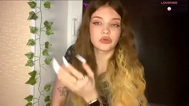 _Lily_Moon_ — tease you with my beatiful ass