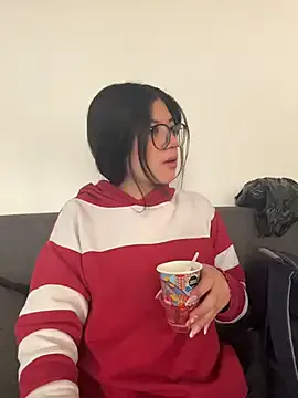 _Queen_love2 — Fingering and moan