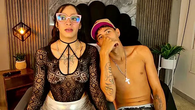 aaron_and_alahya from StripChat is Freechat