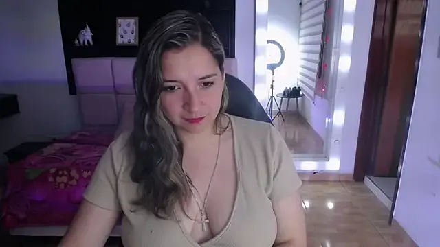 Agatha_bellucci_ on StripChat