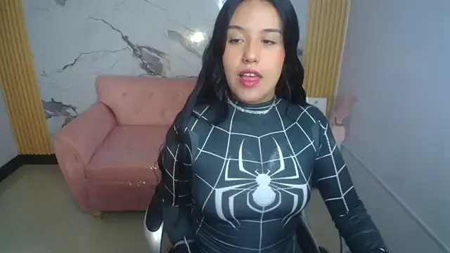 ailyn_ch1 on StripChat