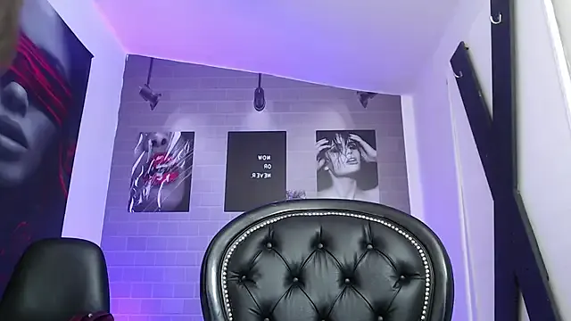aleesha_cameron02 on StripChat