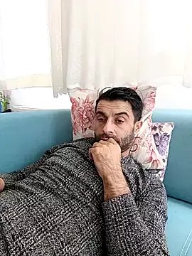 alex10alexx from StripChat is Freechat