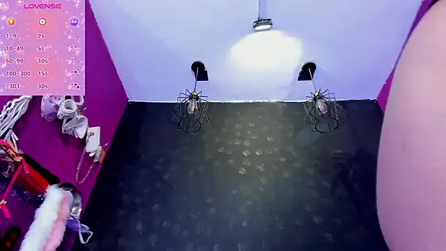 Alexa_Slave — :devil: Plug Large :devil: