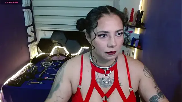 StripChat Alexa_Slavehot777 is Freechat Alexa_Slavehot777 — clover clamps stretch my nipple