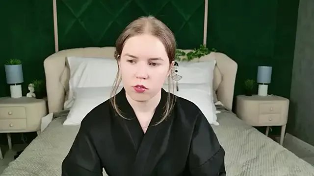 Alida_Brice from StripChat is Freechat