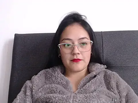 Alisha_99 on StripChat