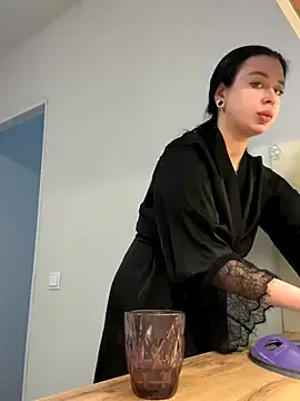 AlishaOfThorns on StripChat