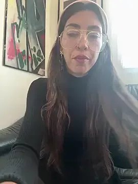 Amani_thewolf from StripChat is Freechat