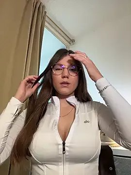 AmelieLaurent_ from StripChat is Freechat