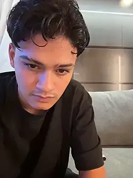 AndresXXXSHOWS on StripChat