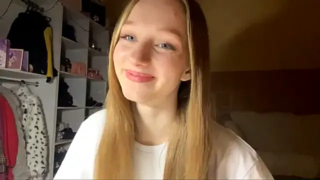 Anika_Socutehe — Time to bounce my tits with jumps(x5)