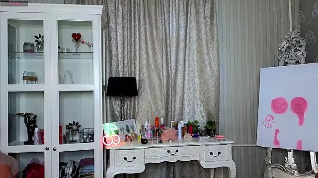 AnneFoxy from StripChat is Freechat