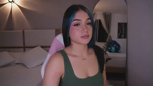 AnnyHizzle on StripChat