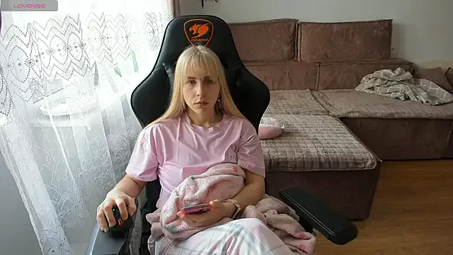 Artistkari — Naked