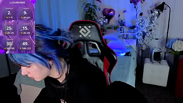 Ashley_Veil — take off my hoodie ^^