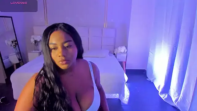 Astrid_leon — your name in my body