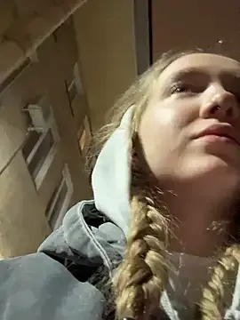 bambi_lu from StripChat