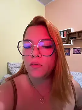 Beijoproibido — Rebolar no travesseiro 3min