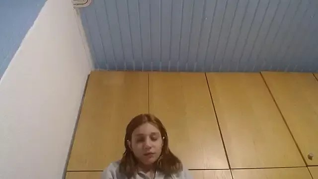 bellefleurrr from StripChat is Freechat